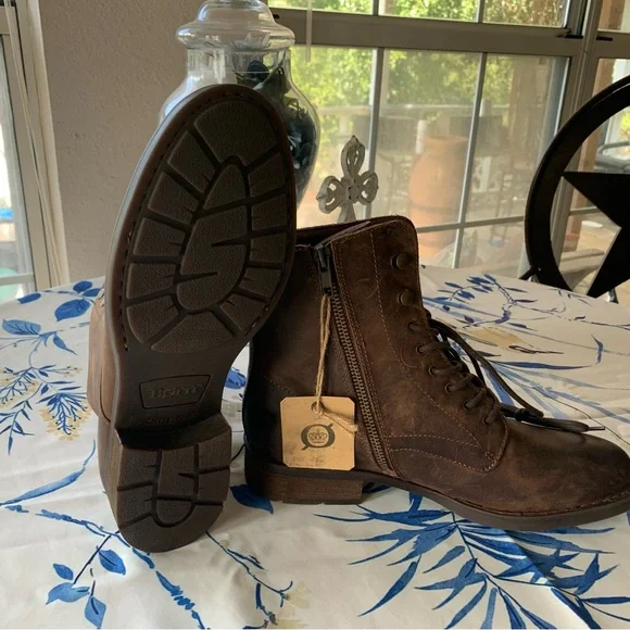 Born Lace Up With Zipper Ankle Boot 8.5 NWT - Picture 2 of 6